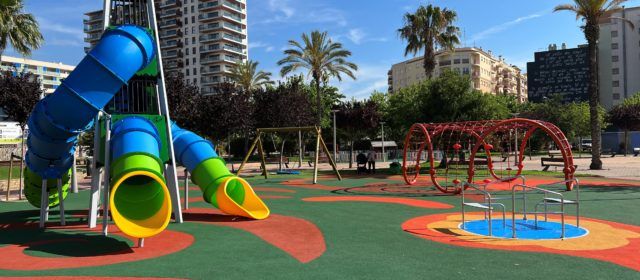 Finalitzen les obres d’adequació del parc infantil de la plaça d’Espanya