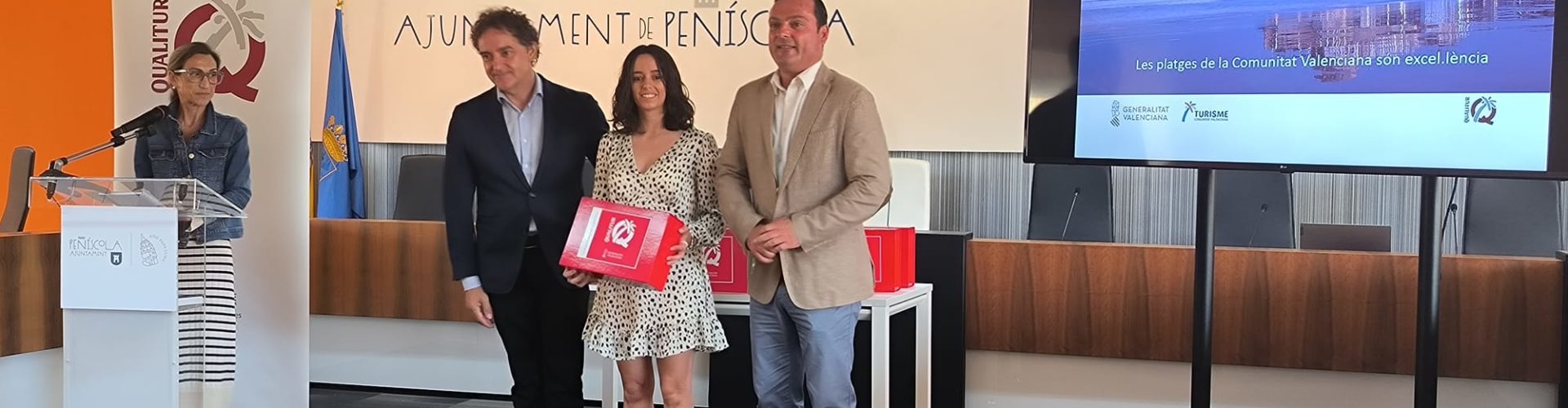 Alcossebre renova els distintius Qualitur per a les seues platges
