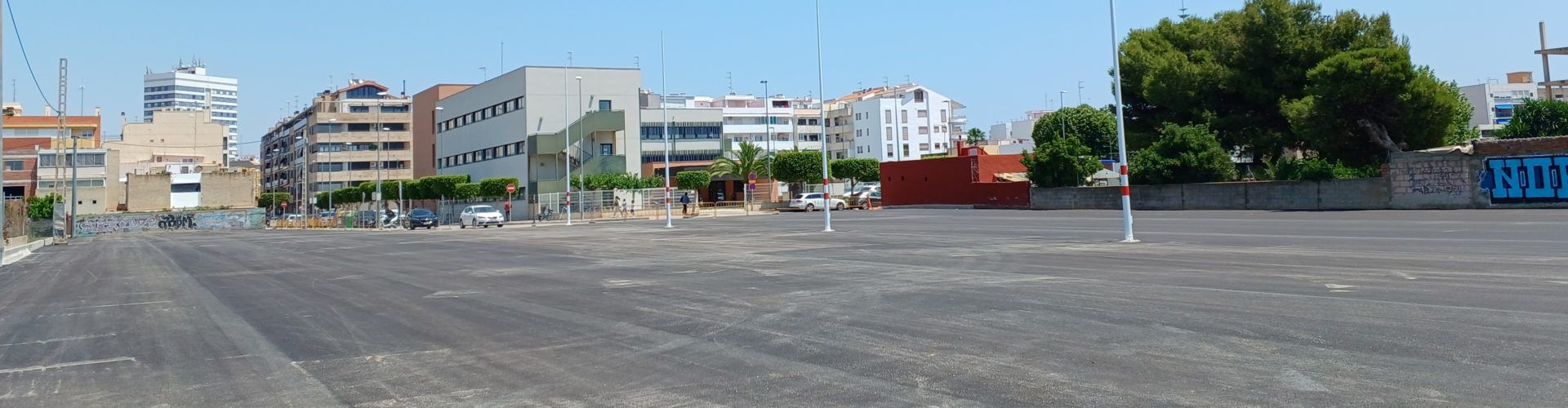 El pàrquing del costat del Centre de Salut de Benicarló obri de forma provisional el cap de setmana