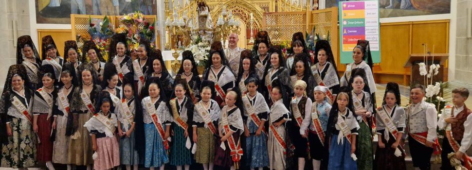 Fi de festa de la patrona amb les Camaraes, processó i ofrena floral
