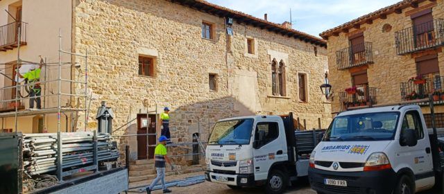 Segueixen les obres de restauració i millora d’accessibilitat de l’Ajuntament d’Ares del Maestrat