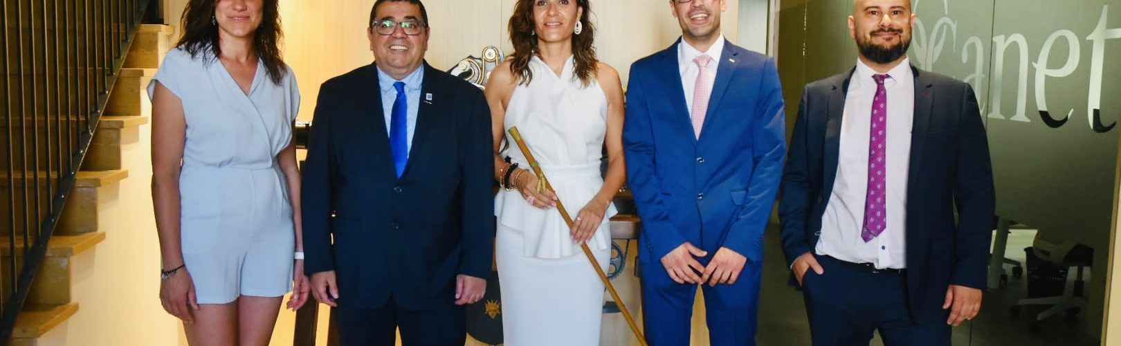 María Ángeles Pallarés vuelve a recibir la vara de mando del Ayuntamiento Canet lo Roig mejorando su mayoría absoluta