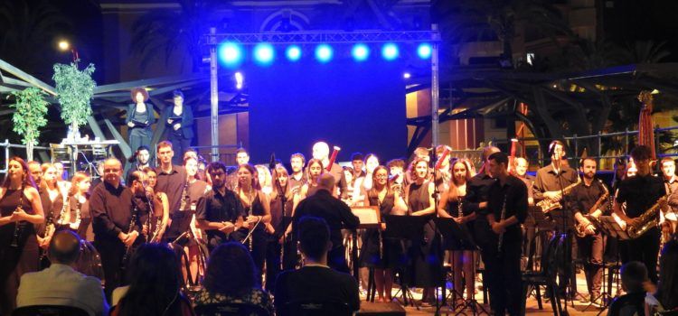 Concert nostàlgic de la banda simfònica de La Alianza
