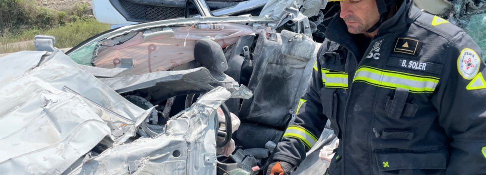 Una fallecida en un accidente en la AP7, término de Santa Magdalena