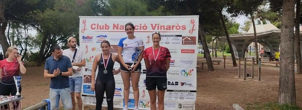 Victòria de Gerard Labèrnia del CN Vinaròs i Rosa Martínez del CN Castalia Castelló en la XXVII Travessia Platja del Fortí