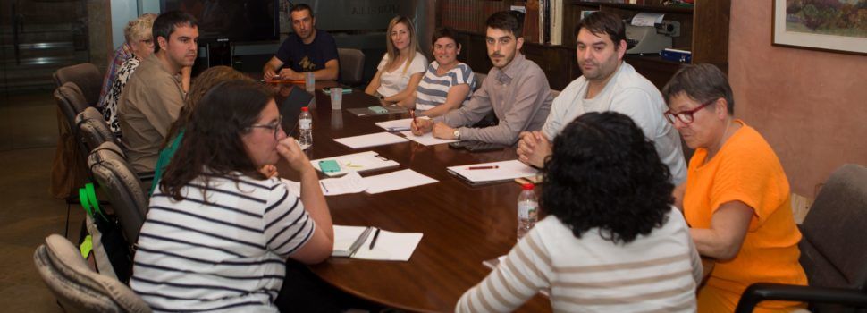 El nou equip de govern de l’Ajuntament de Morella es reuneix amb els antics regidors i regidores