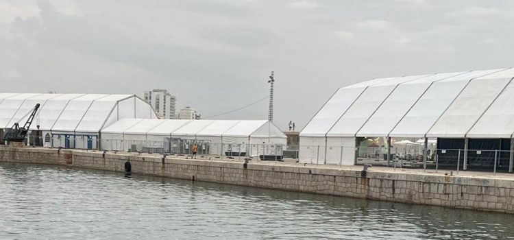 L’envelat del Platjafest pren forma