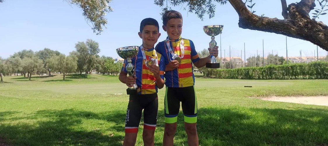 Els magdaleners Mario de Zayas Marín i Marc Marín Falcó es proclamen campions autonòmics de ciclisme