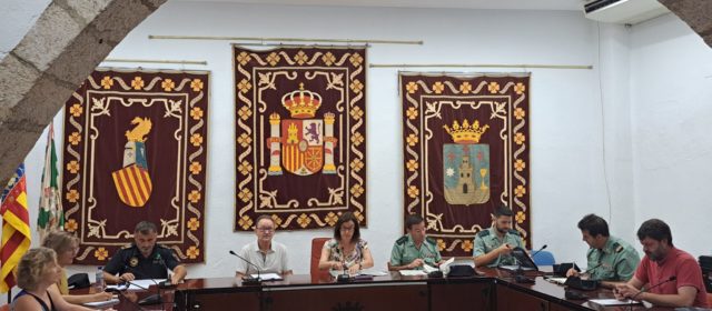 Alcalà-Alcossebre celebra una Junta Local de Seguretat que aferma la col·laboració entre Policia Local i Guàrdia Civil