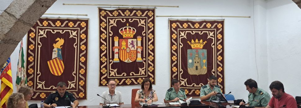 Alcalà-Alcossebre celebra una Junta Local de Seguretat que aferma la col·laboració entre Policia Local i Guàrdia Civil
