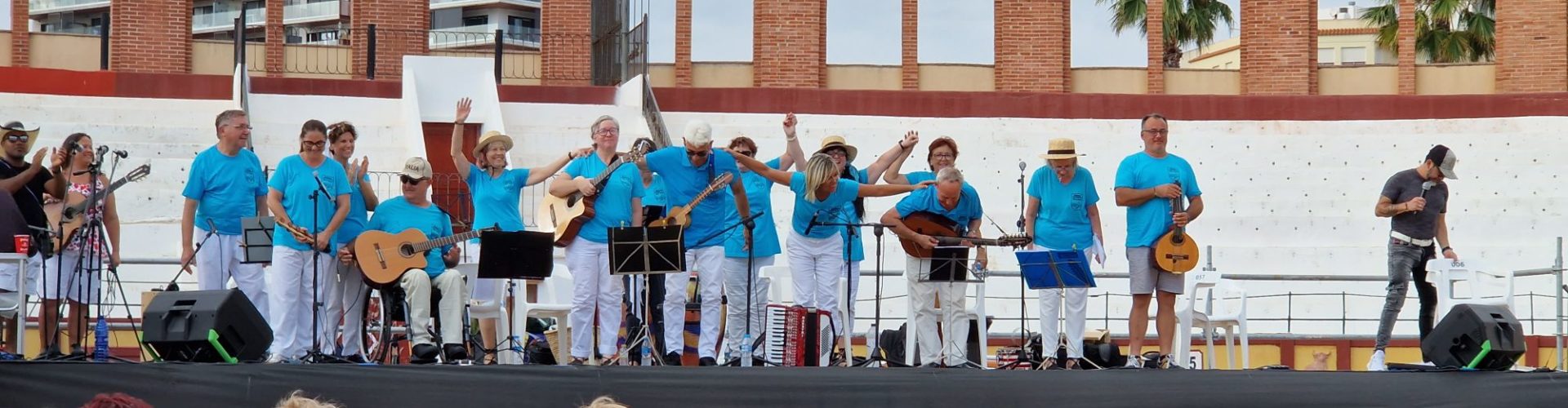 Gran participació d’entitats i voluntaris en la primera Jornada Intercultural Cáritas Vinaròs