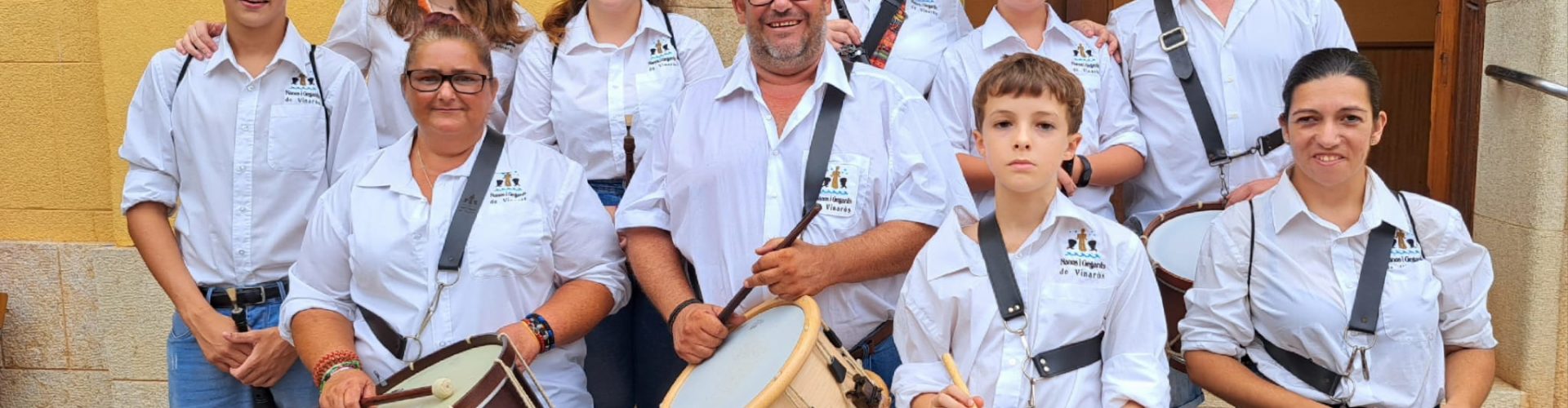 La Colla de dolçaina i tabals dels Nanos i Gegants, a Llíria i en el dia de Santa Magdalena