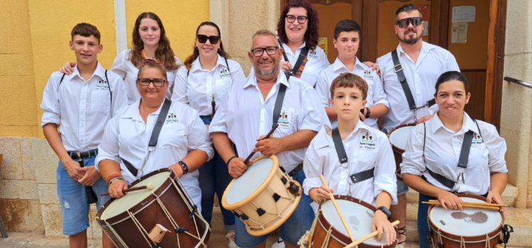 La Colla de dolçaina i tabals dels Nanos i Gegants, a Llíria i en el dia de Santa Magdalena
