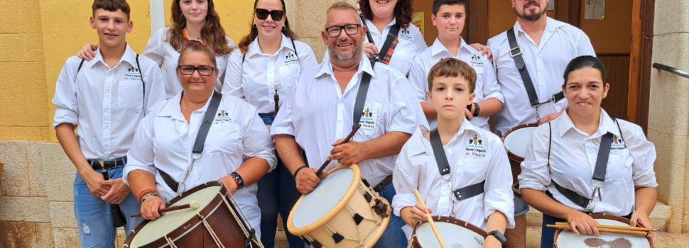 La Colla de dolçaina i tabals dels Nanos i Gegants, a Llíria i en el dia de Santa Magdalena