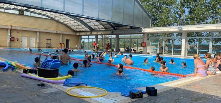 Albocàsser gaudeix de l’estiu a la piscina