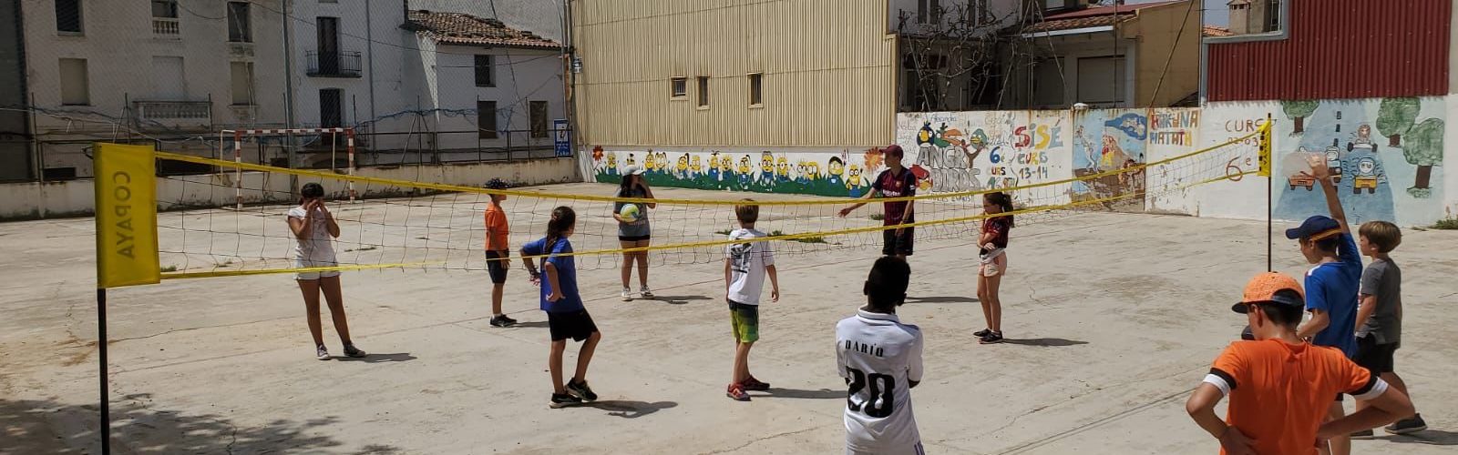 100 xiquets i xiquetes a L’Escola d’Estiu del CDR Alt Maestrat a Albocàsser
