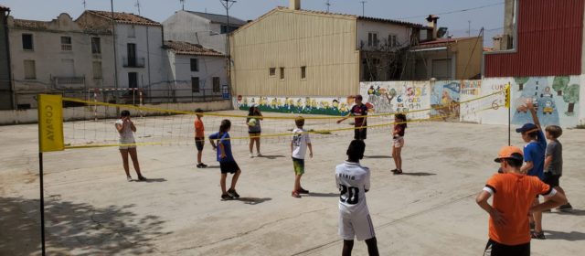 100 xiquets i xiquetes a L’Escola d’Estiu del CDR Alt Maestrat a Albocàsser