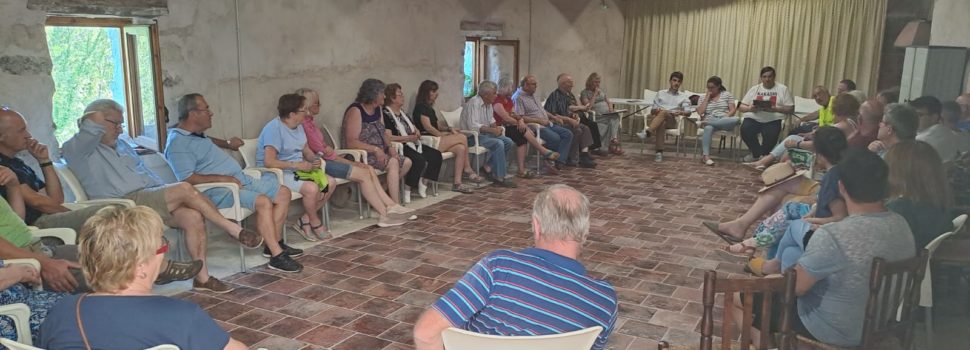Primera reunió del nou equip de govern amb les veïnes i veïns de Xiva