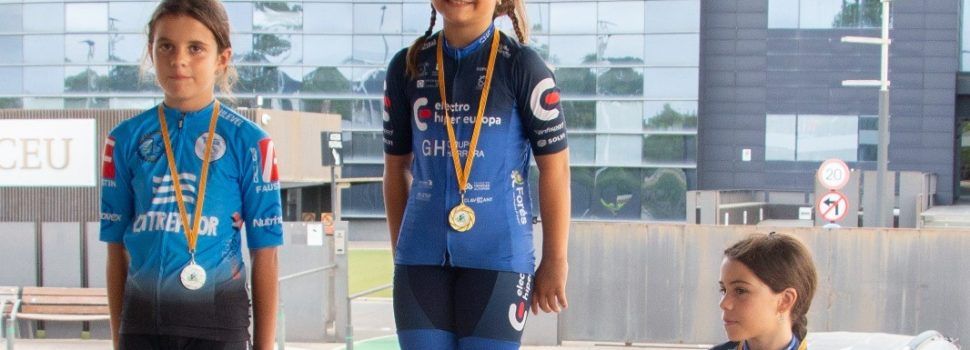 Aleix Mercader, Maria Casanova i Toni Carrasco, CNC ACADEMY, competeixen a Castelló