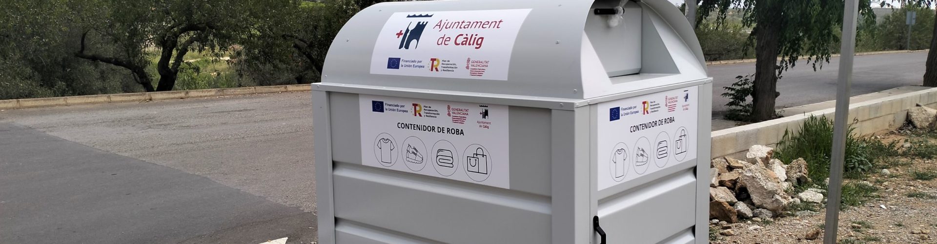 L’Ajuntament de Càlig instal·la un contenidor per a la recollida de roba i productes tèxtils