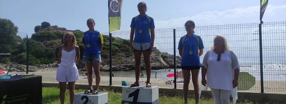 UN CN Benicarló combatiu davant la mar brava de les platges d’Orpesa