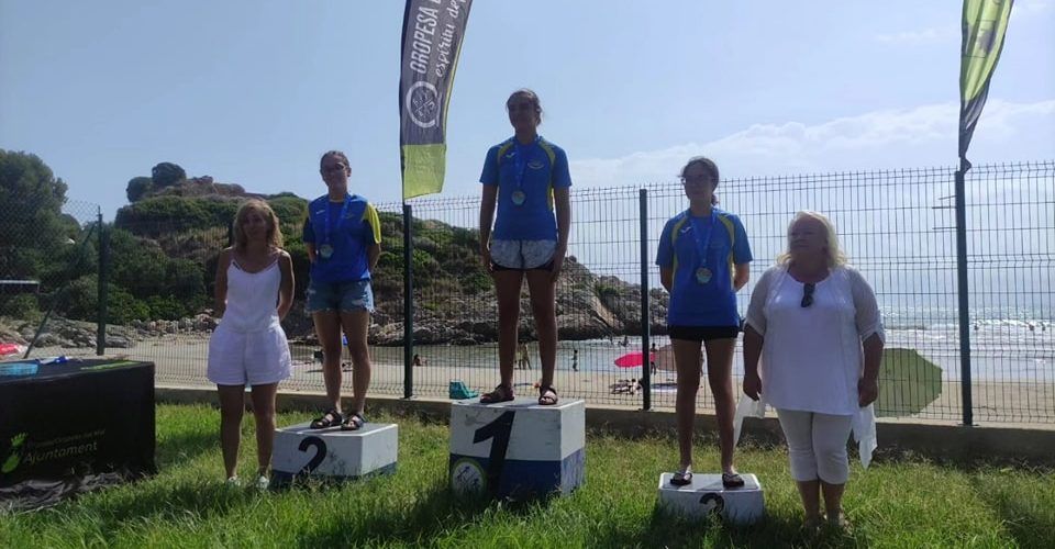 UN CN Benicarló combatiu davant la mar brava de les platges d’Orpesa