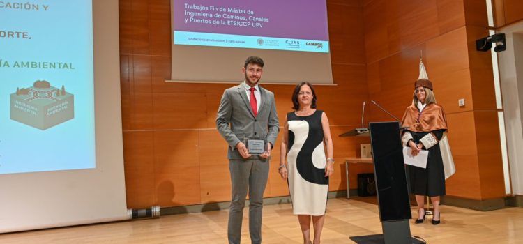 Rubén Cerdá Castejón recull el primer premi Fi de Carrera d’Ingenyeria Civil de la Fundación Juan Arizo