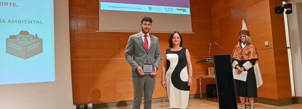 Rubén Cerdá Castejón recull el primer premi Fi de Carrera d’Ingenyeria Civil de la Fundación Juan Arizo