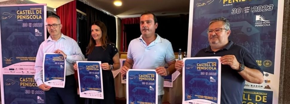 Peníscola es prepara per a acollir la II Travessia de Natació Castell de Peníscola 