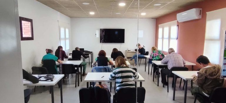 L’Ajuntament d’Ulldecona adequa una sala de formació i millora la seguretat de la xarxa informàtica amb una subvenció de la Diputació