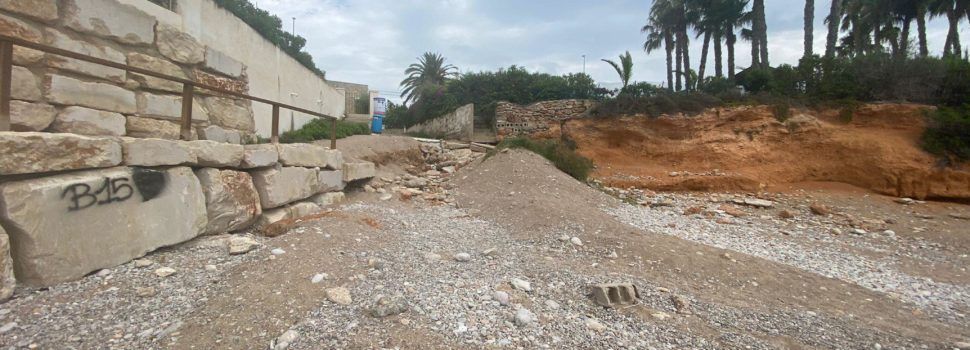 La Cala Saldonar, pràcticament inaccessible