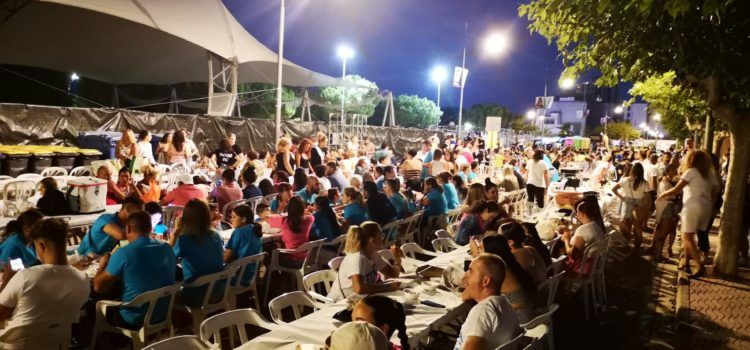 Fotos del sopar a la fresca del Summer Carnaval
