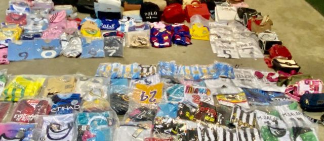 Operación contra el top manta en Peñíscola: 13 personas detenidas e incautadas 2.000 prendas falsificadas cuyo valor se aproxima a los 90.000 euros