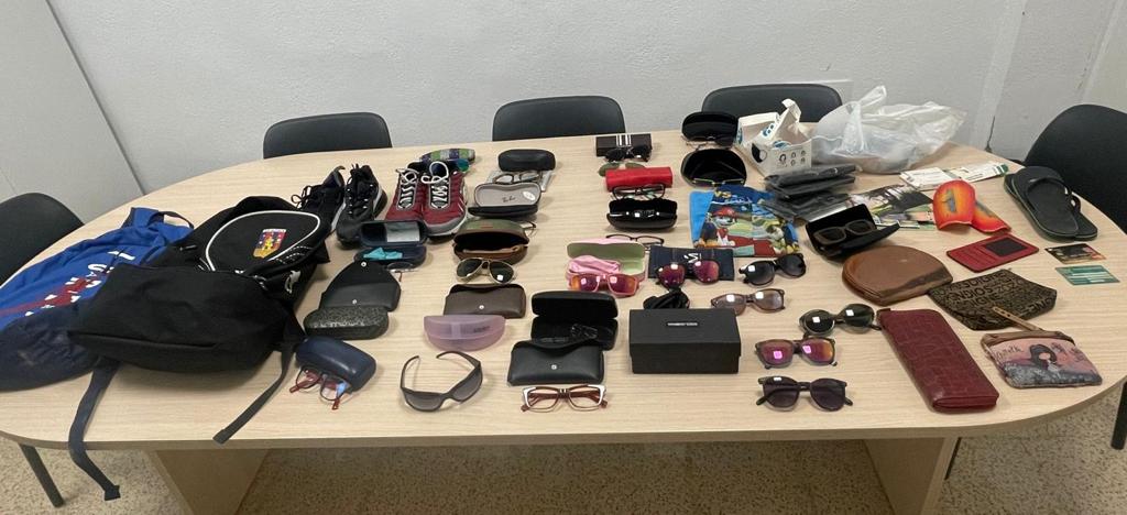 La Policia Local d’Alcalà-Alcossebre deté un individu per robatori i recupera el material