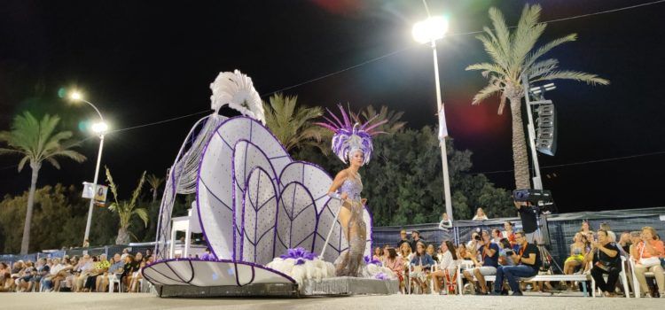 Imatges de la gala de reines del Summer Carnaval