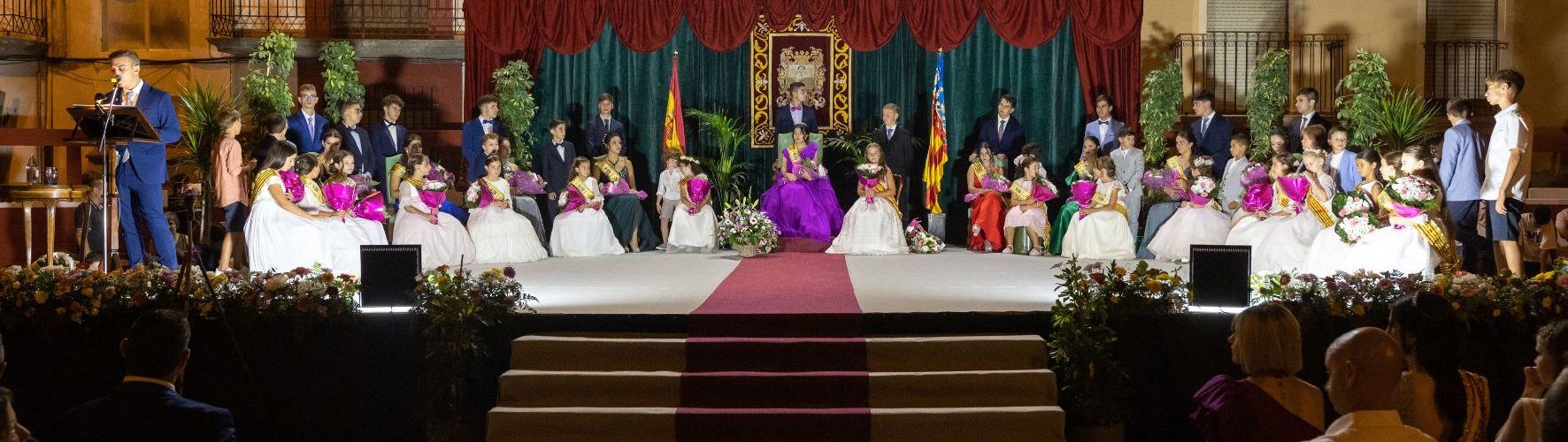 Benassal inaugura les festes amb la proclamació de reines i dames