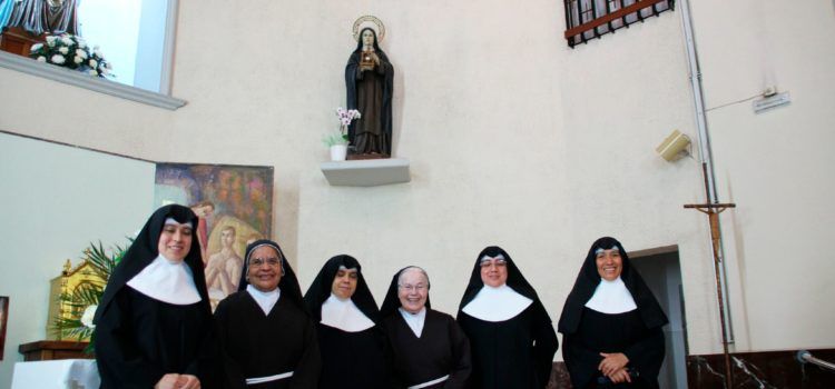 Las monjas de la Divina Providencia de Vinaròs celebran la festividad de Santa Clara de Asís