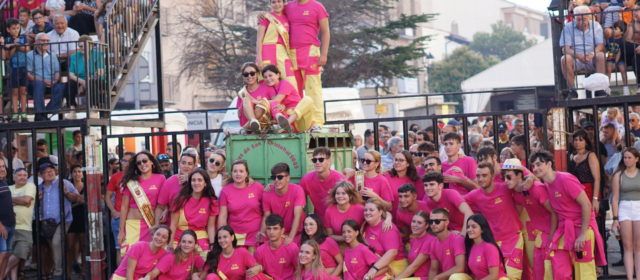 L’alegria i la germanor omplin els carrers de Vilafranca durant aquestes festes