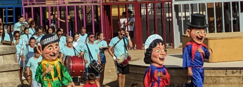 Els nanos de Càlig animen les festes patronals