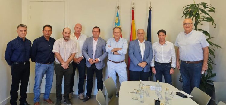 Agricultura traslada su apoyo al sector de la alcachofa
