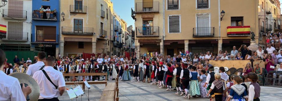 Fotos: El ball pla infantil i de fadrins de Sant Mateu