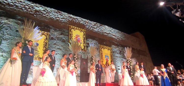 Peñíscola proclama a su Reina y Corte de Honor 2023 en un emotivo acto en el Parque de Artillería