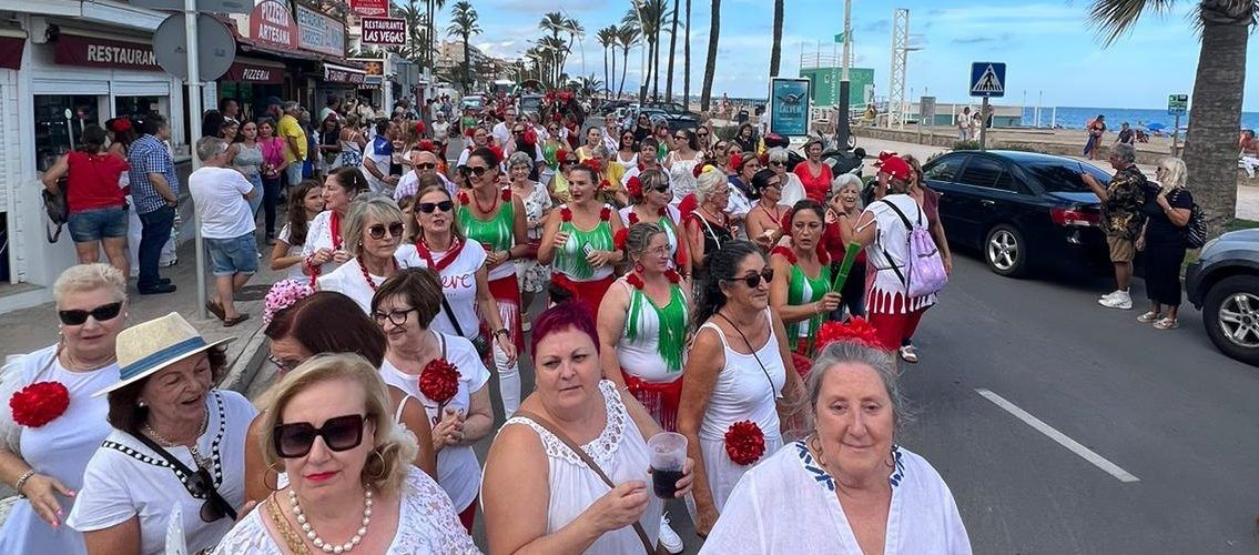 Les dones inauguren la festa taurina a Peníscola