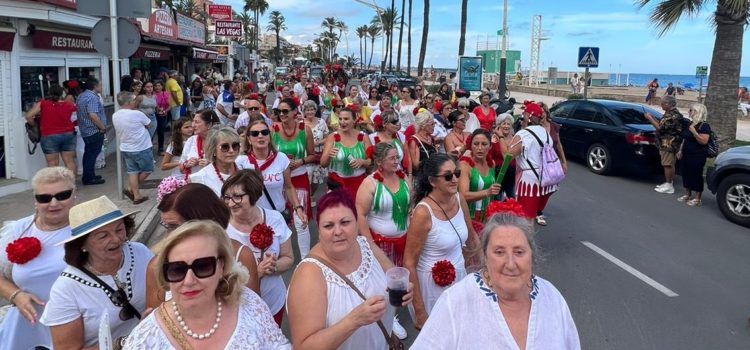 Les dones inauguren la festa taurina a Peníscola