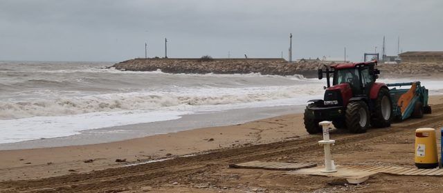 Vídeos i fotos: La platja del Fortí, després de la DANA