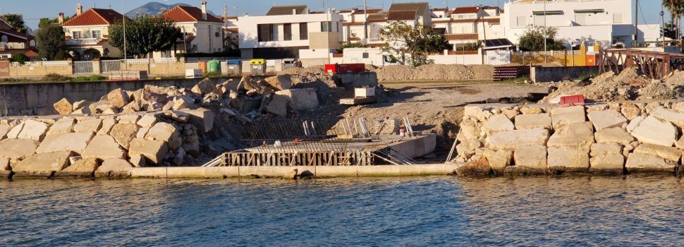 La pasarela sobre el Cervol: puente de unión del paseo Fora Forat con la costa norte