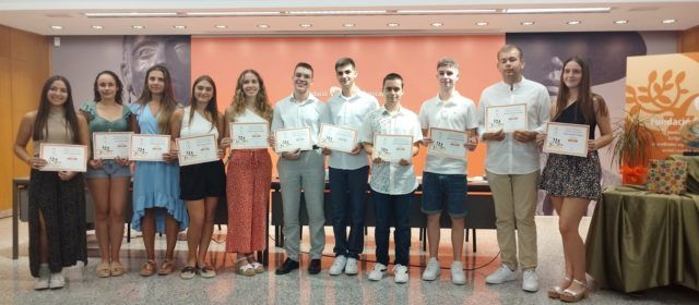Caixa Benicarló lliura la XXVII edició de les seues beques d’Excel·lència Acadèmica