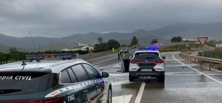 Patrullas de la Guardia Civil colaboran en el dispositivo de emergencia con motivo de la DANA