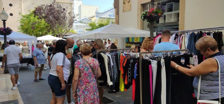 Botigues al carrer avui diumenge