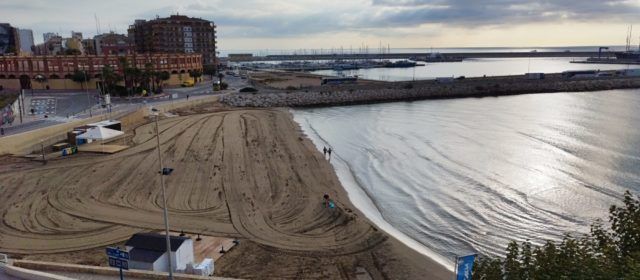 La platja del Clot recupera la normalitat